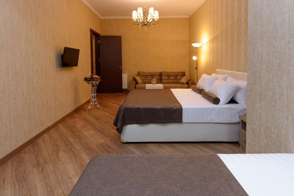 Dat Exx Apartments On Marjanishvili Tbilisi Ngoại thất bức ảnh