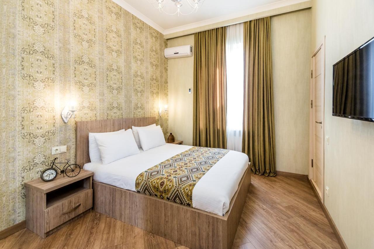 Dat Exx Apartments On Marjanishvili Tbilisi Ngoại thất bức ảnh
