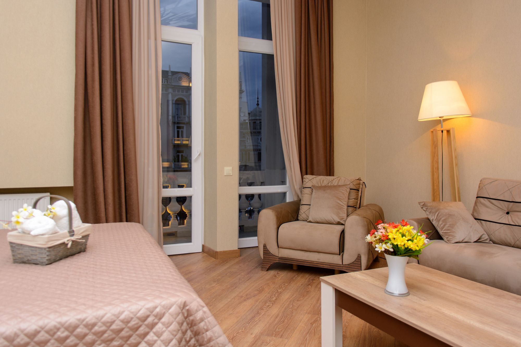 Dat Exx Apartments On Marjanishvili Tbilisi Ngoại thất bức ảnh